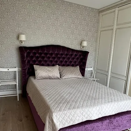 아파트 Poilsio Oaze Kunigiskese 팔랑가